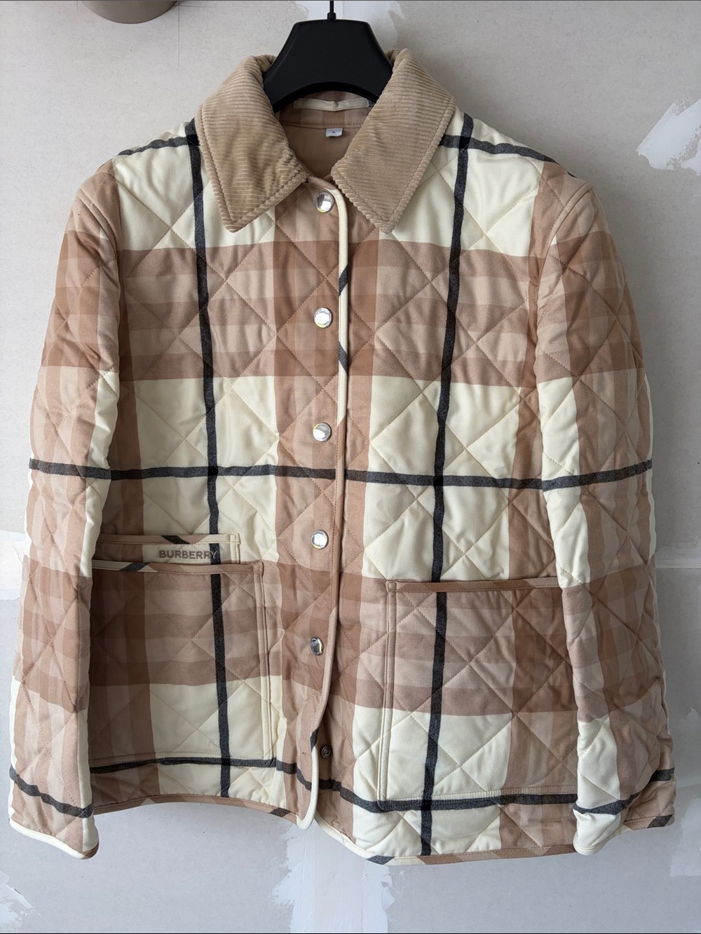 EUC Burberry Dranefeld Women's Beige & Cream Quilted Check Jacket